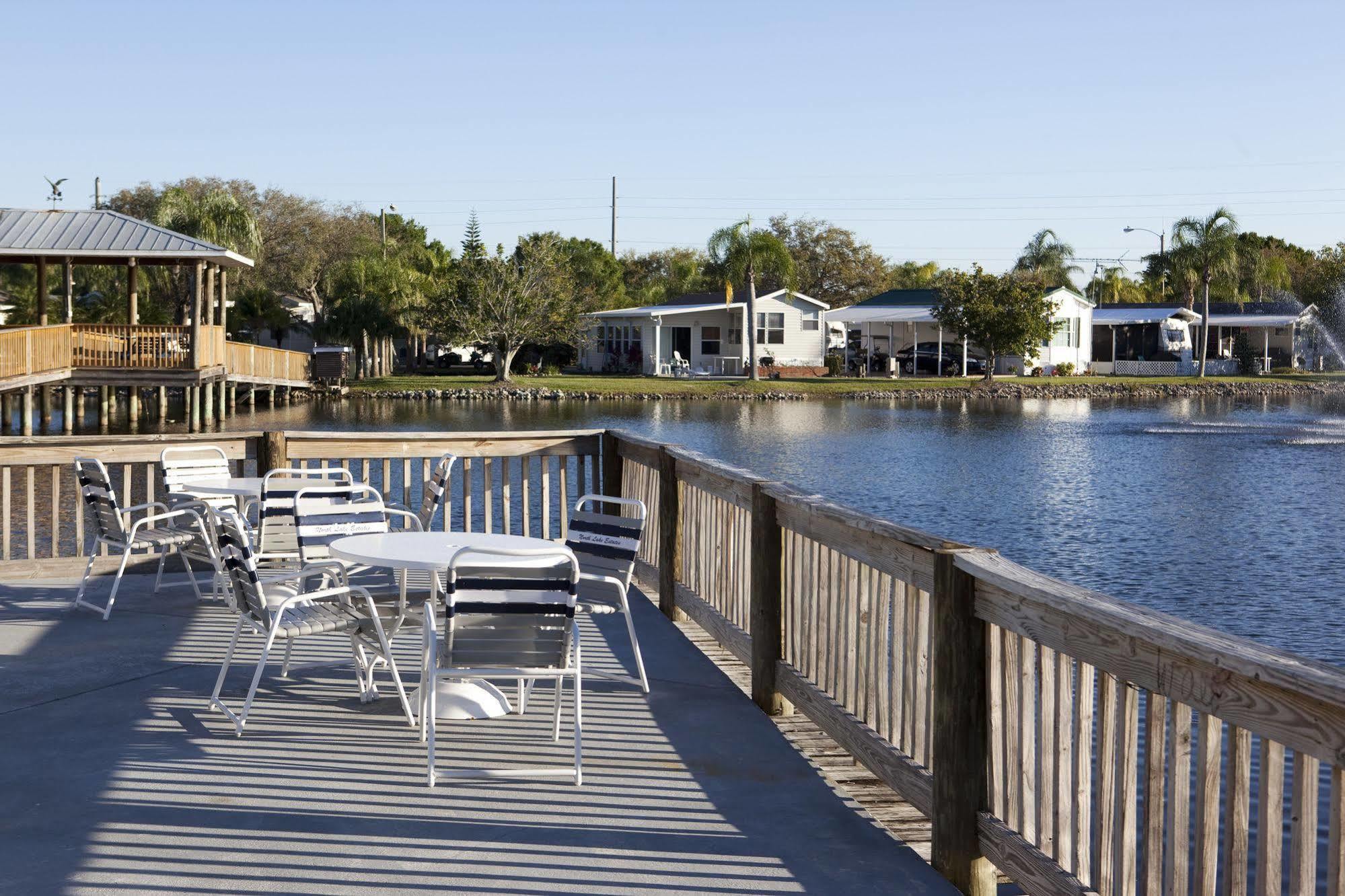 North Lake Estates Moore Haven Exterior photo